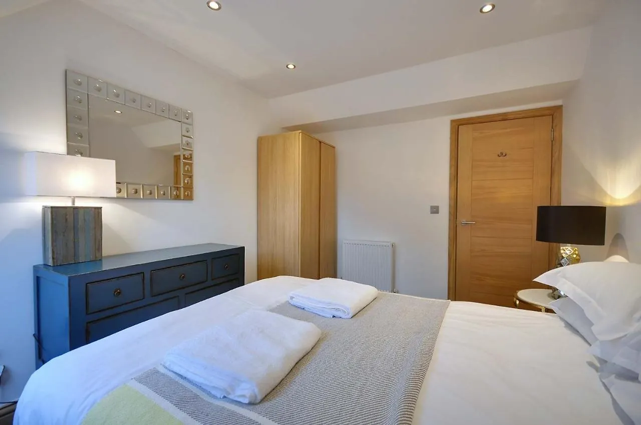 27B Durley Chine Villa Bournemouth United Kingdom
